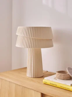 Lámpara de mesa con pantala asimetrica Nyla