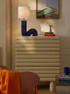 Lámpara de mesa de diseño Luomo