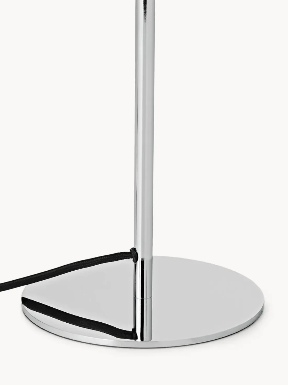 Lámpara de mesa de metal Almo