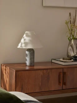 Lámpara de mesa de mármol Gia