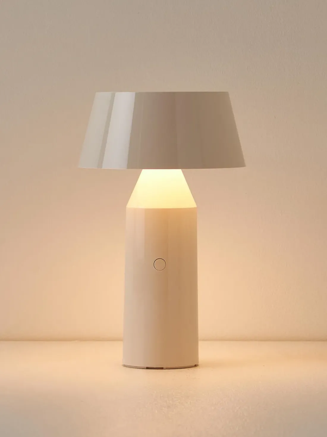 Lámpara de mesa LED Bicoca, con pantalla ajustable regulable, pórtatil
