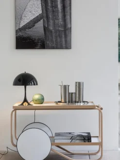 Lámpara de mesa LED Panthella 250, diseño Verner Panton