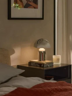 Lámpara de mesa LED pequeña regulable Walter, portátil