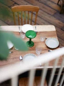 Lámpara de mesa LED pequeña regulable Hatto, portátil