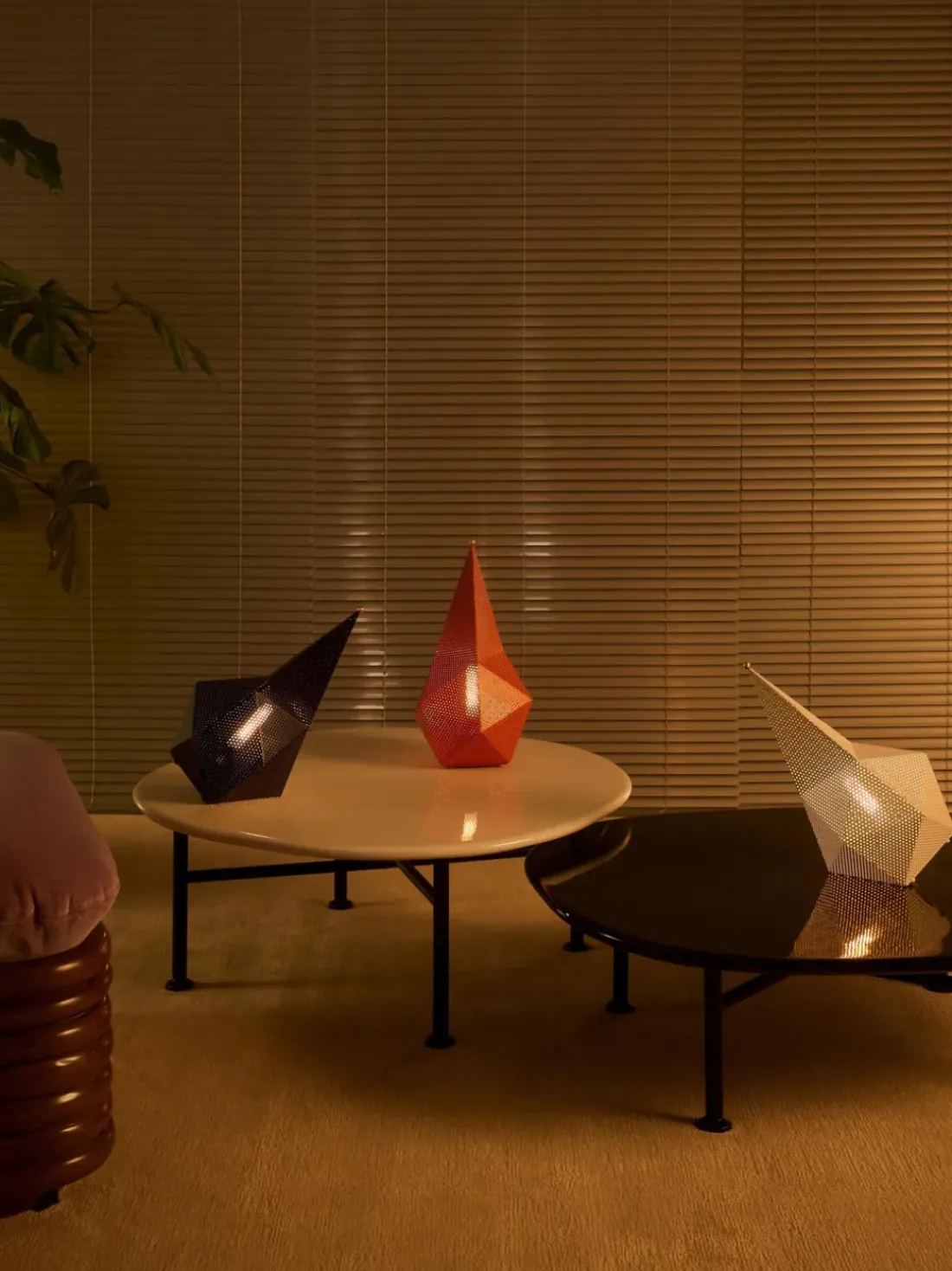 Lámpara de mesa LED regulable Bagdad, portátil