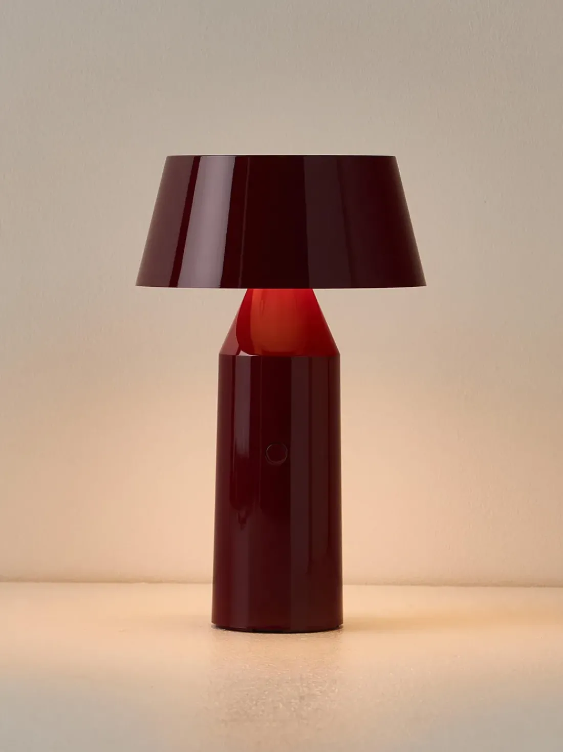 Lámpara de mesa LED regulable con pantalla ajustable Bicoca, pórtatil