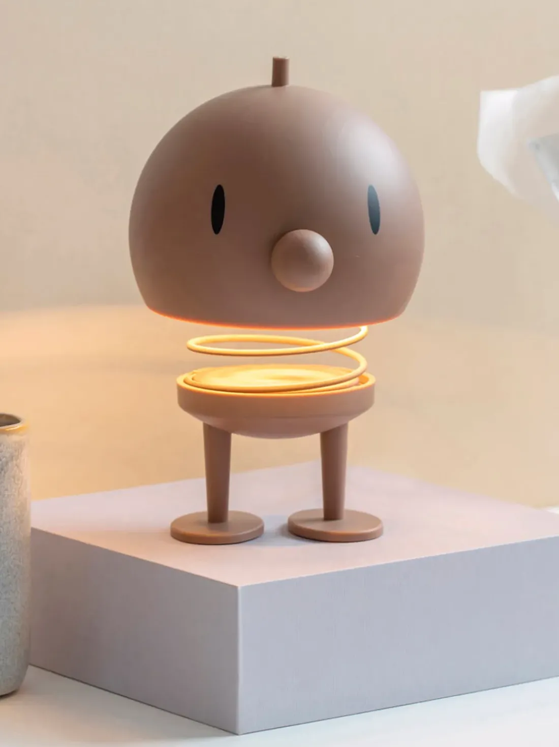 Lámpara de mesa LED regulable Choco, portátil