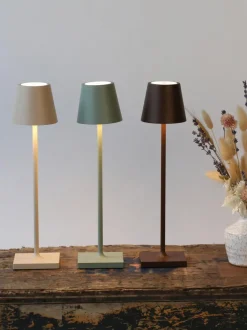 Lámpara de mesa LED regulable Poldina, portátil