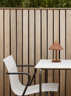Lámpara de mesa LED regulable Terra, portátil