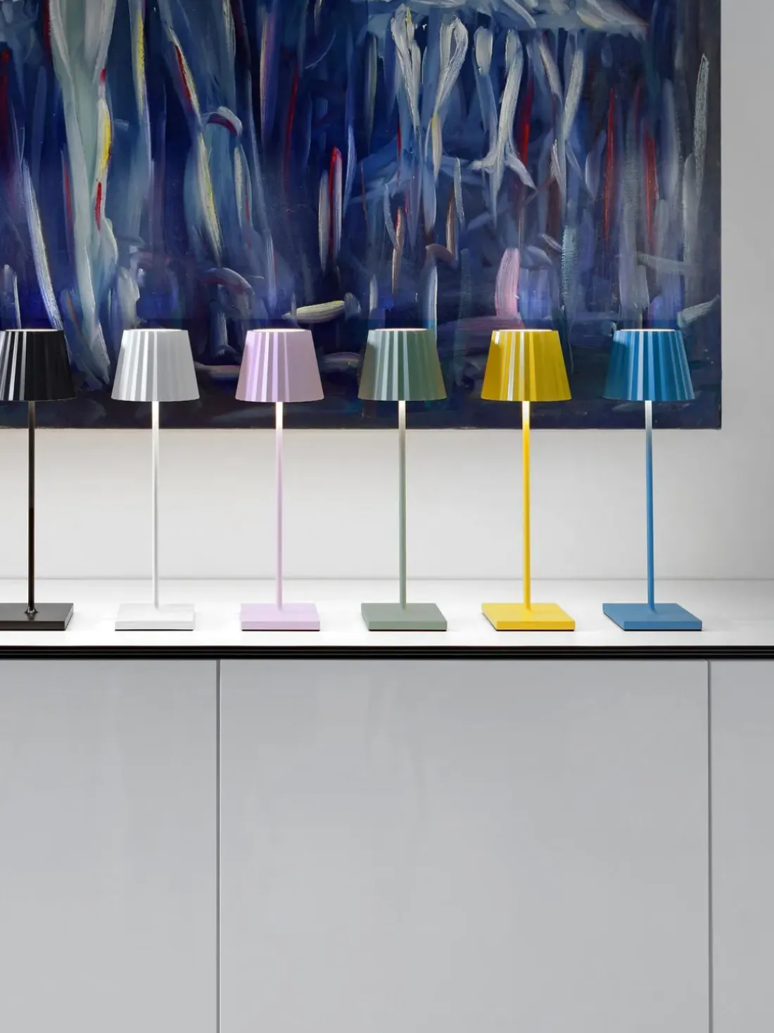 Lámpara de mesa para exterior LED regulable Trellia, portátil
