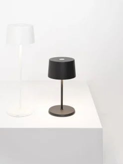 Lámpara de mesa pequeña LED regulable Olivia Pro, portátil