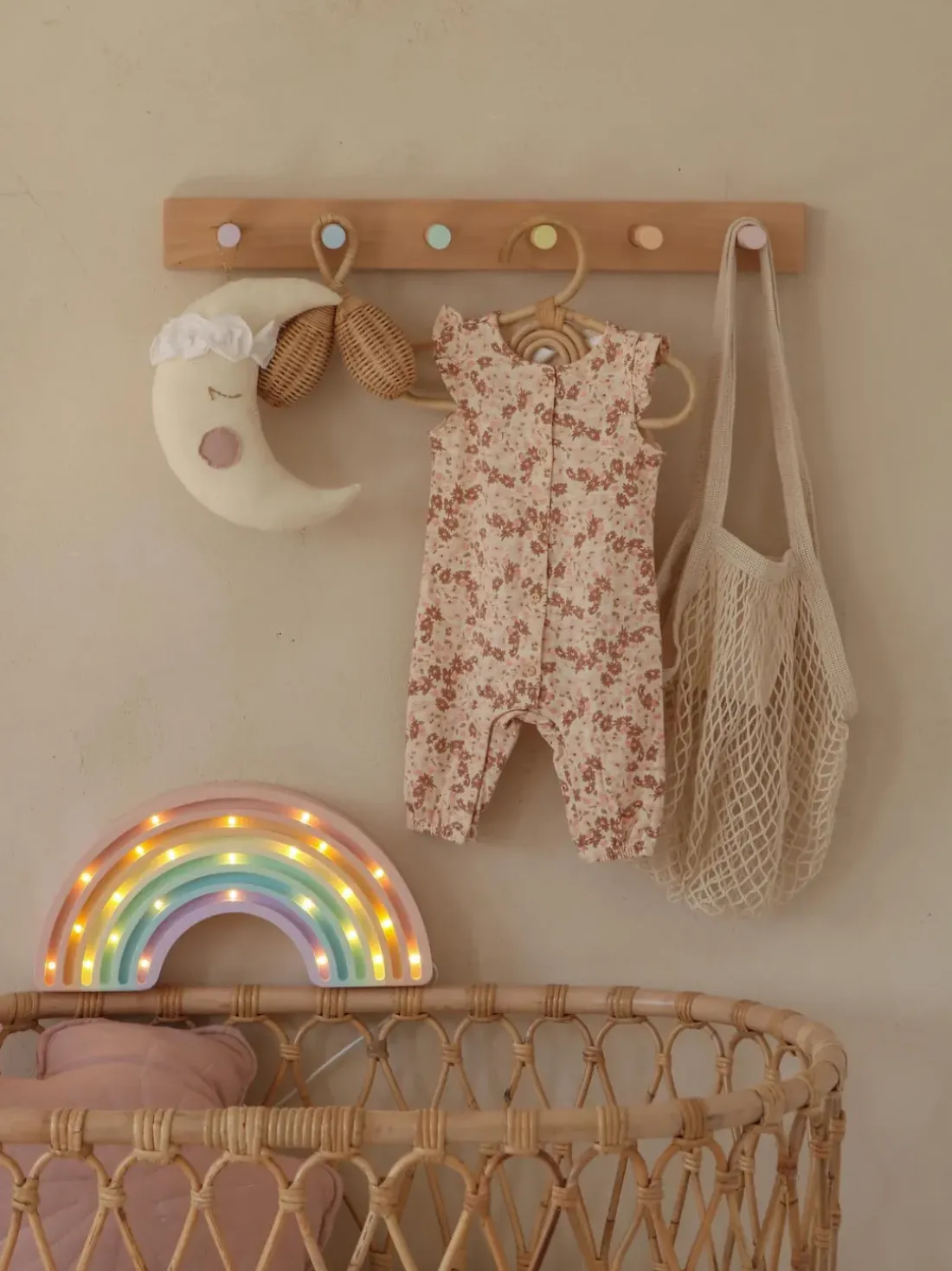 Lámpara infantil LED artesanal regulable Rainbow, con función de temporizador