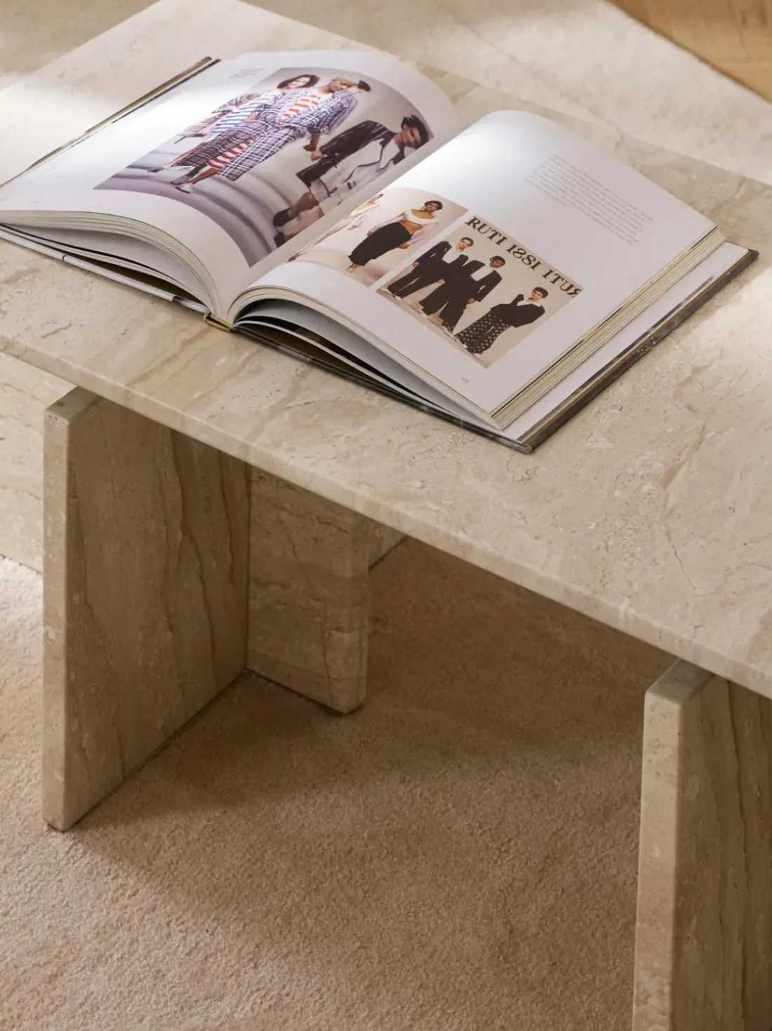 Mesa de centro de travertino Marisa