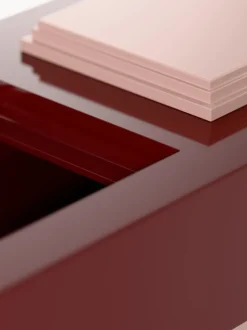 Mesa de centro rectangular con espacio de almacenamiento Alessa