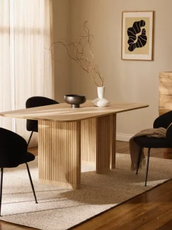 Mesa de comedor de madera de roble Jolka, tamaños diferentes