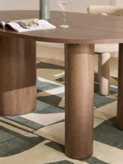 Mesa de comedor ovalada de roble Dunia, tamaños diferentes