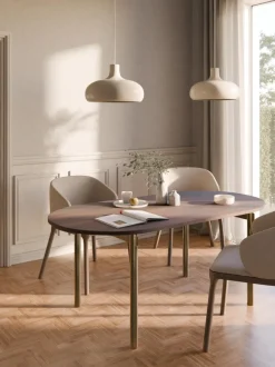 Mesa de comedor ovalada Mavi, tamaños diferentes