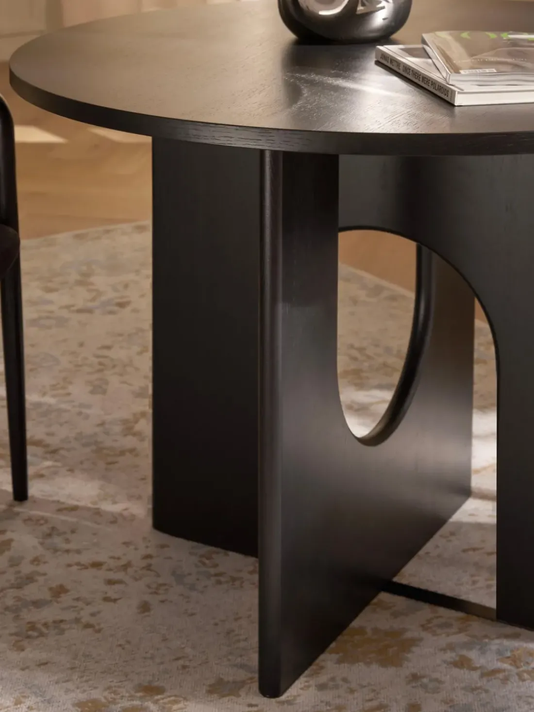 Mesa de comedor redonda Apollo, tamaños diferentes