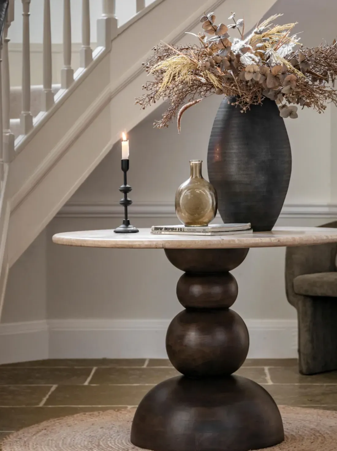 Mesa de comedor redonda Sculpt con tablero de travertino, Ø 110 cm