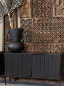 Mueble TV de madera de pino Avourio, 2 puertas