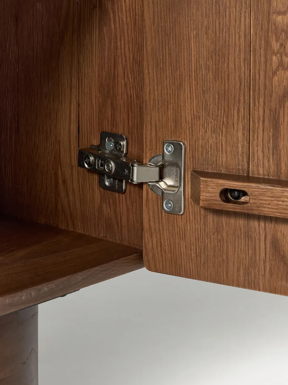 Mueble TV de madera de roble Cadi