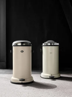 Papelera con pedal Vipp15