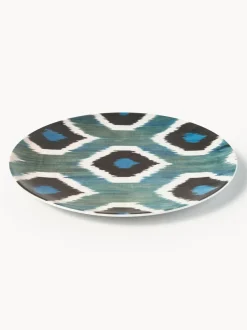 Plato llano artesanal de porcelana Ikat