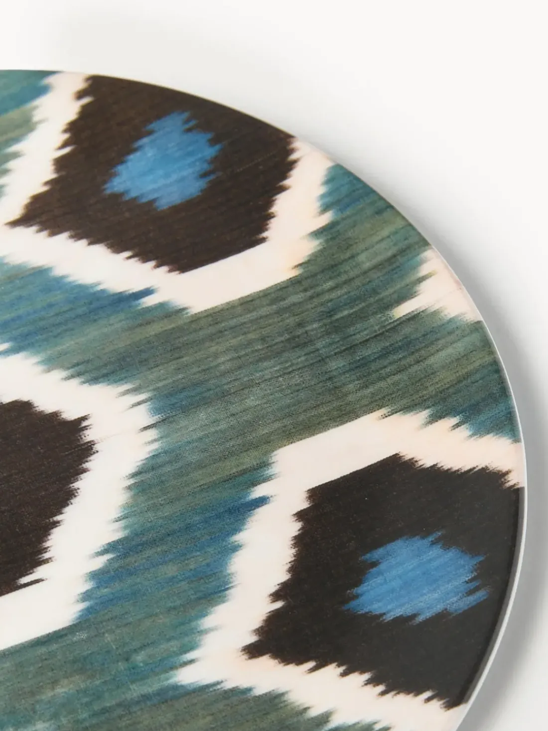 Plato postre artesanal de porcelana Ikat