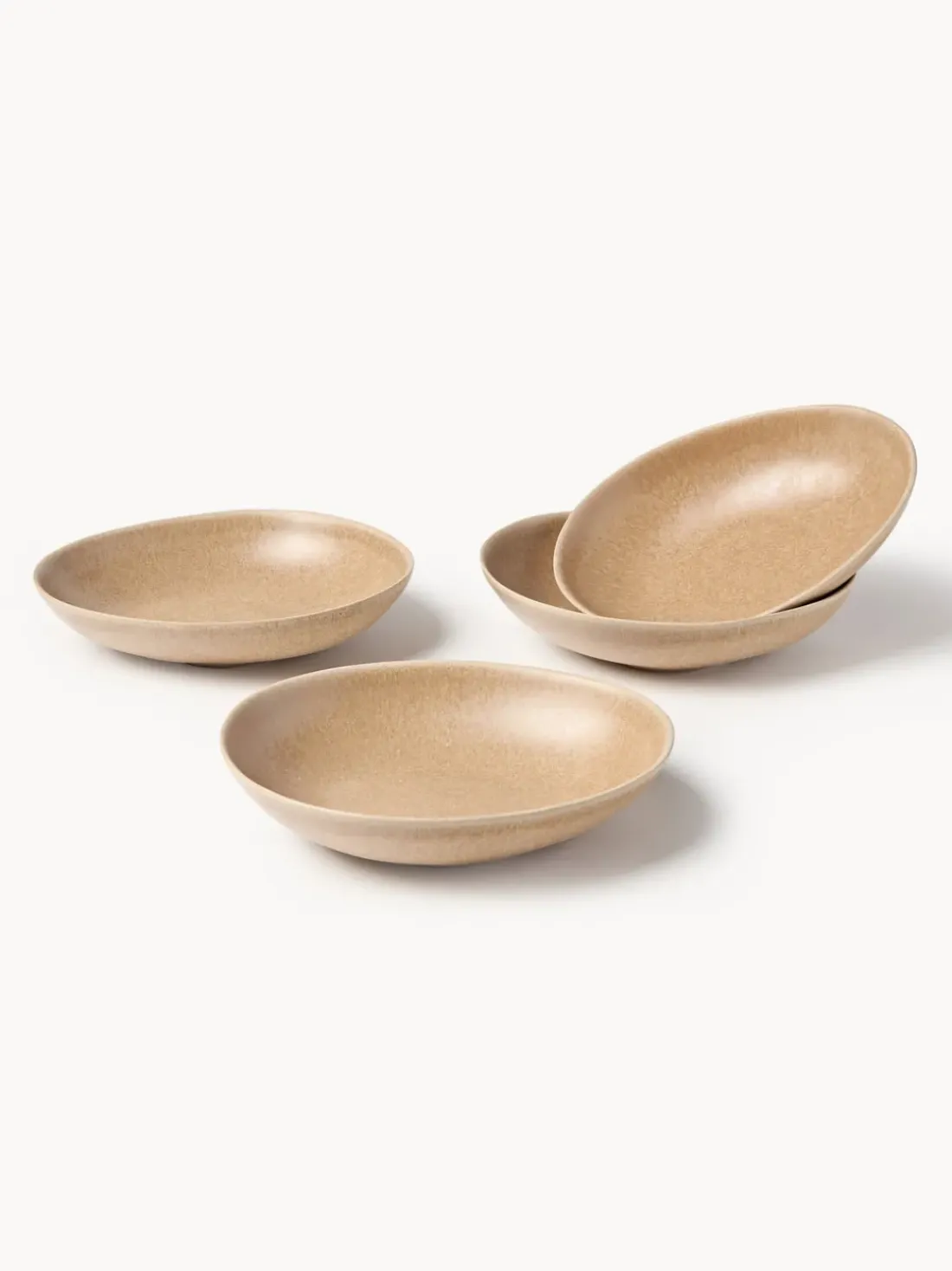 Platos hondos artesanales de forma orgánica Macey, 4 uds.