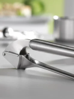 Prensa de ajo de acero inoxidable Pro