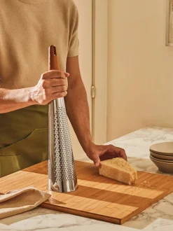 Rallador con asa de madera Todo