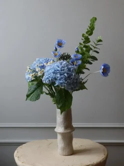 Ramo de flores artificiales Barbie Blue Bliss