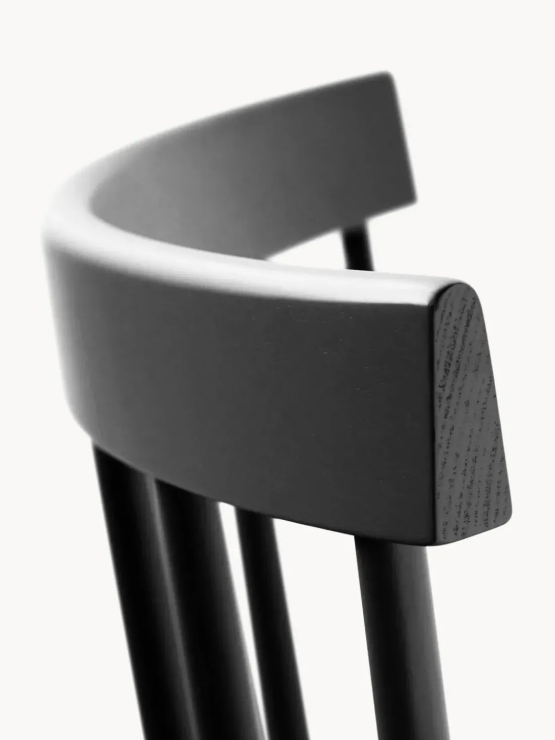 Silla artesanal de madera de haya J46
