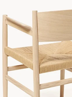 Silla artesanal de madera y mimbre con reposabrazos Nestor