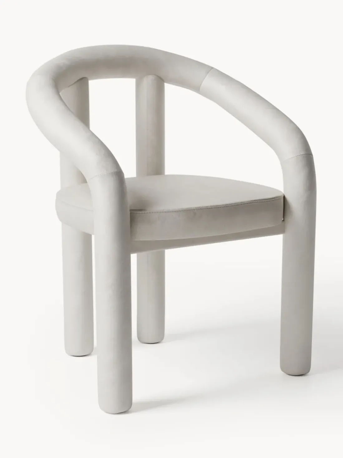 Silla con reposabrazos de terciopelo Calan