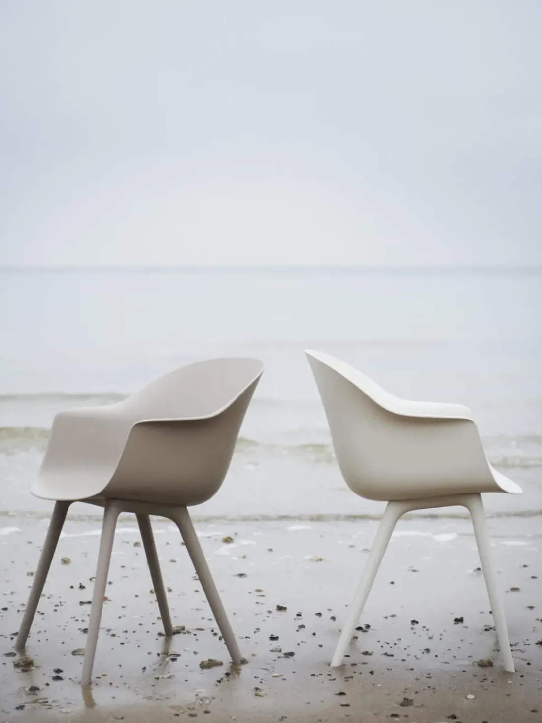 Silla con reposabrazos para exterior Beetle