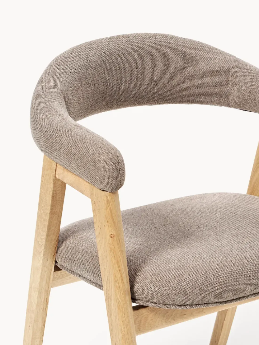Silla con reposabrazos tapizada Nik