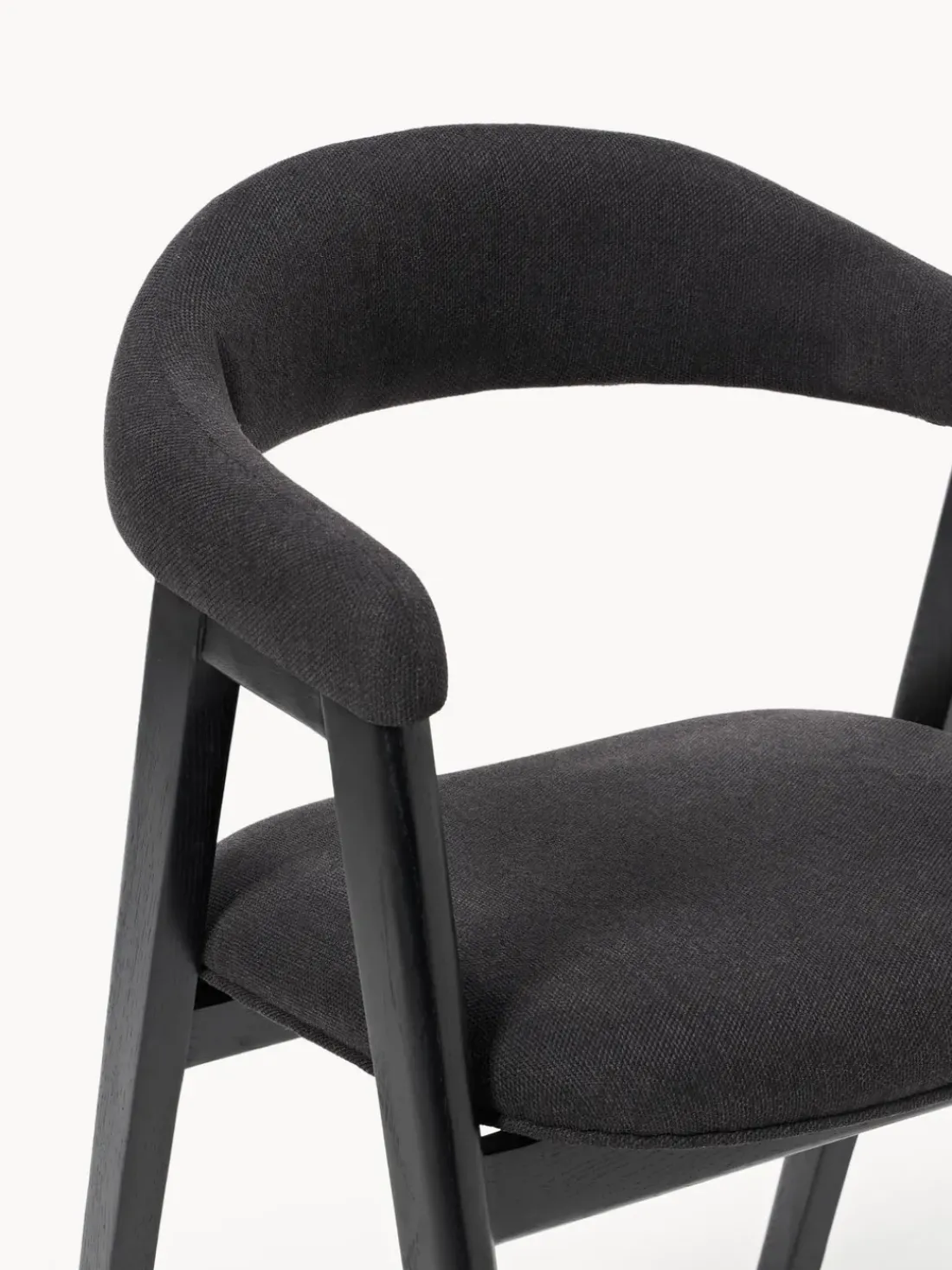 Silla con reposabrazos tapizada Nik