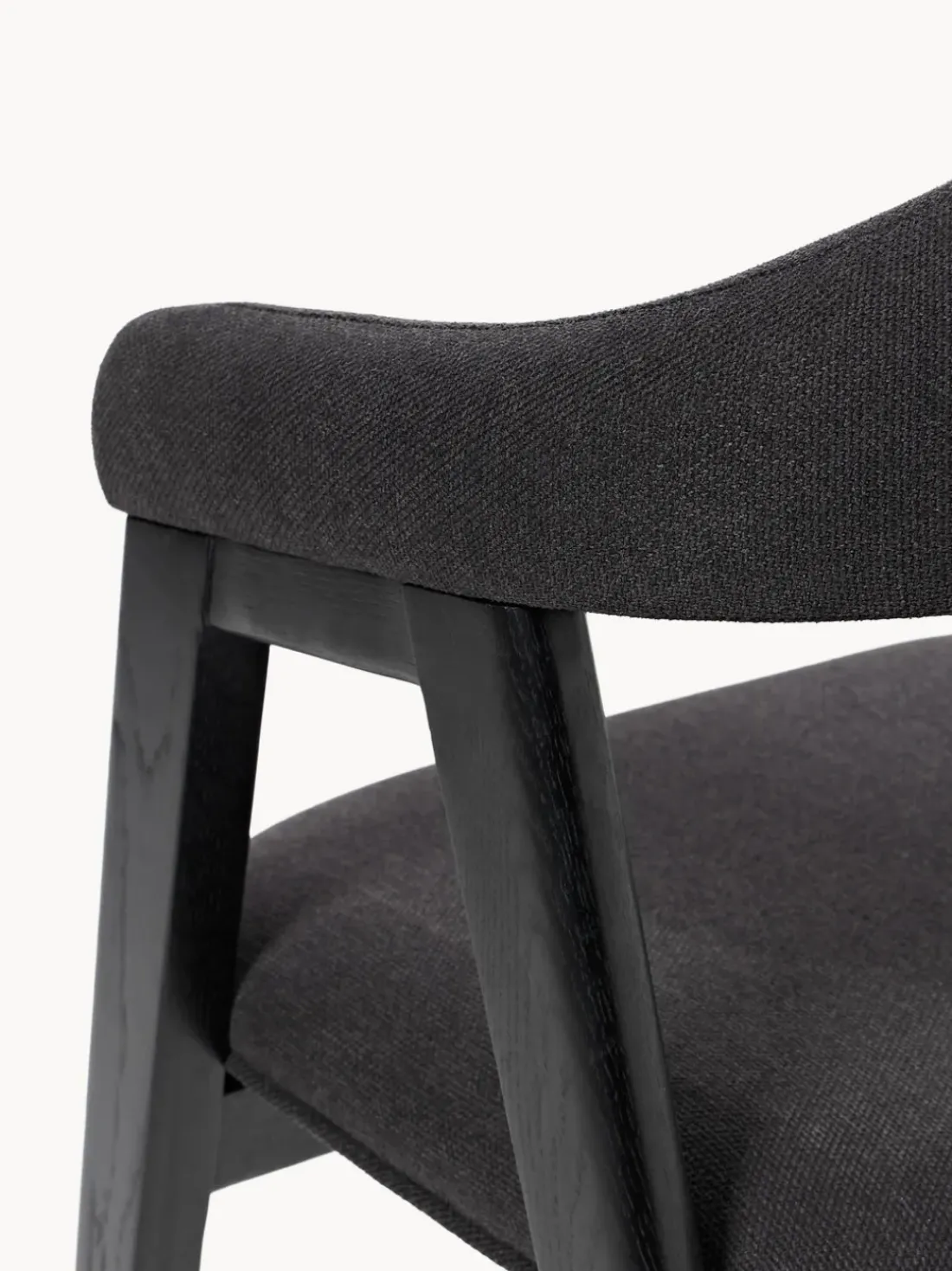 Silla con reposabrazos tapizada Nik