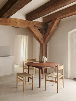 Silla de madera con asiento tejido a mano CH36