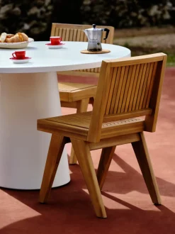 Silla para exterior de madera de acacia Sissi