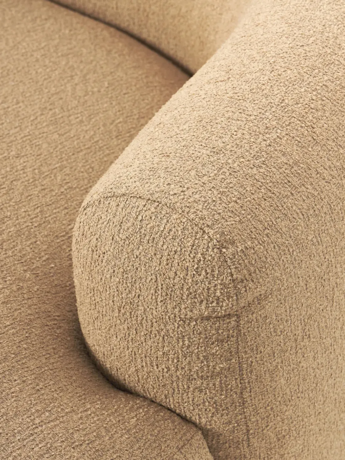 Sillón lounge grande en tejido bouclé Sofia