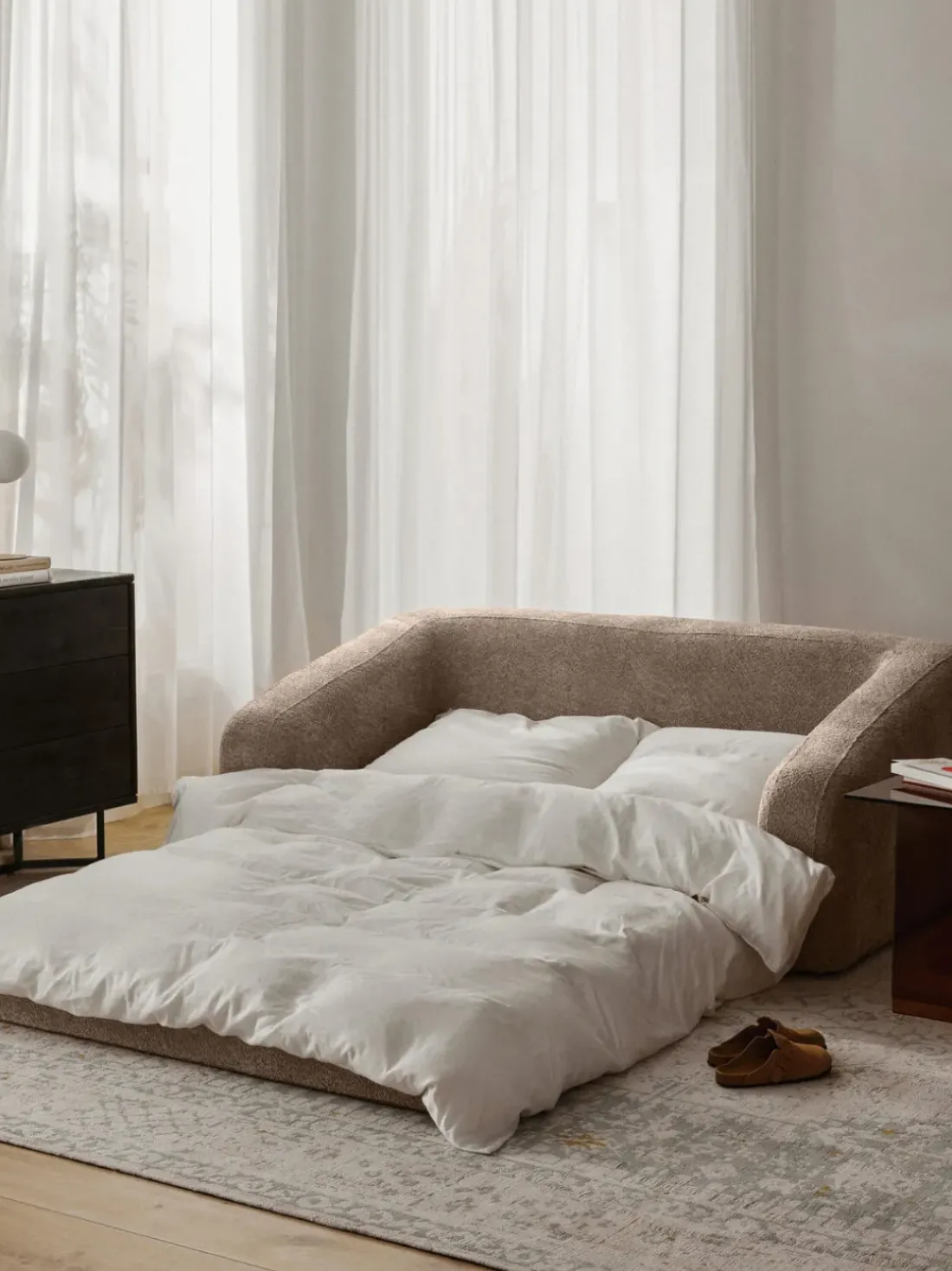 Sofá cama de borreguillo bouclé Eliot (2 plazas)