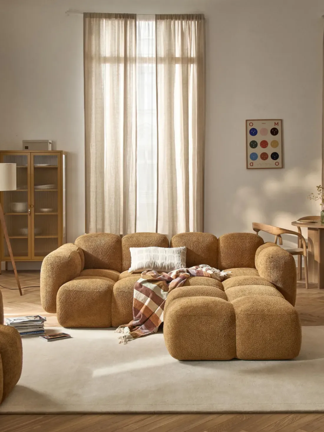 Sofá modular de borreguillo bouclé con reposapiés izquierdo/derecho Tayla (3 plazas)