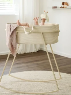 Soporte para moisés artesanal Korsina
