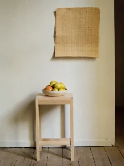 Taburete alto de madera de abedul 01