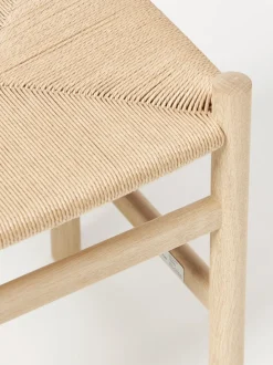 Taburete con asiento tejido a mano CH53