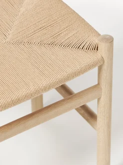 Taburete con asiento tejido a mano CH53