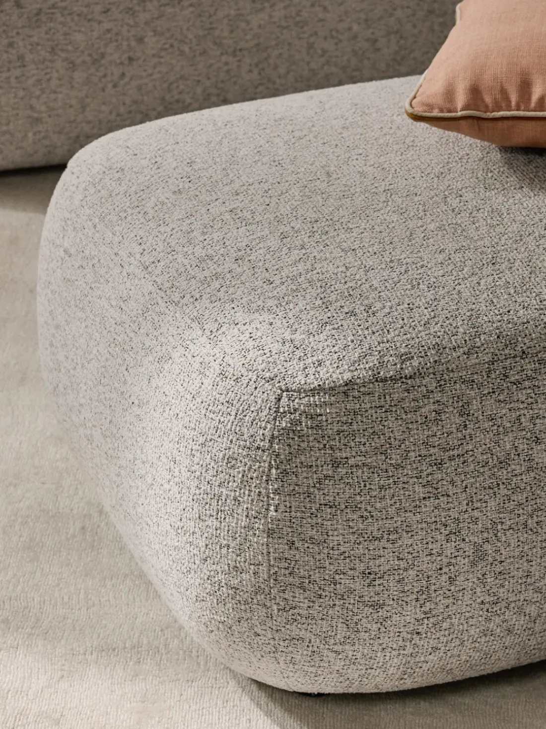 Taburete en tejido bouclé Sofia