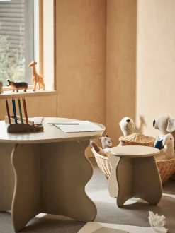 Taburete infantil de madera Slope